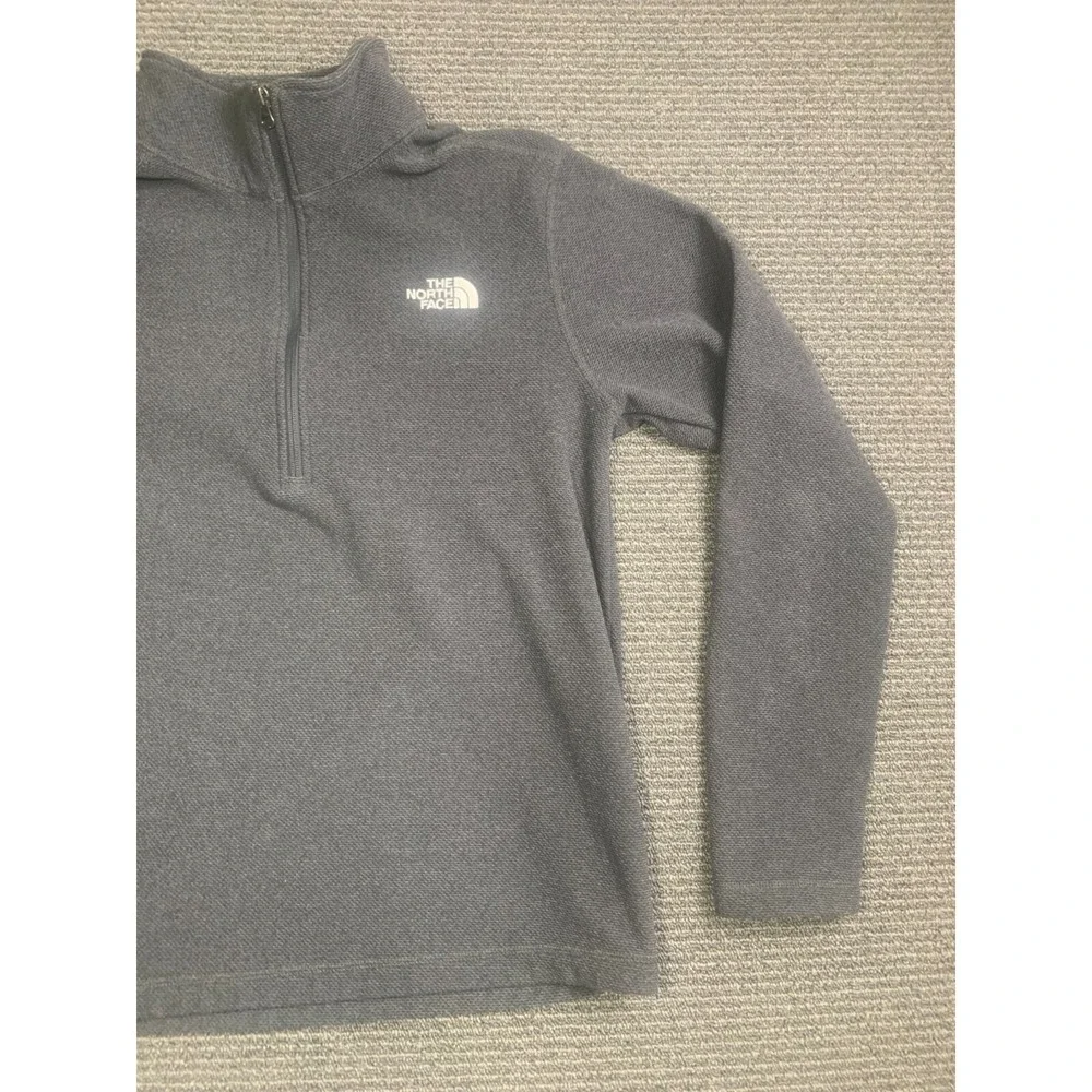 The North Face Textured 1/4 Zip Gray Pullover Men’s M Hiking Outdoor